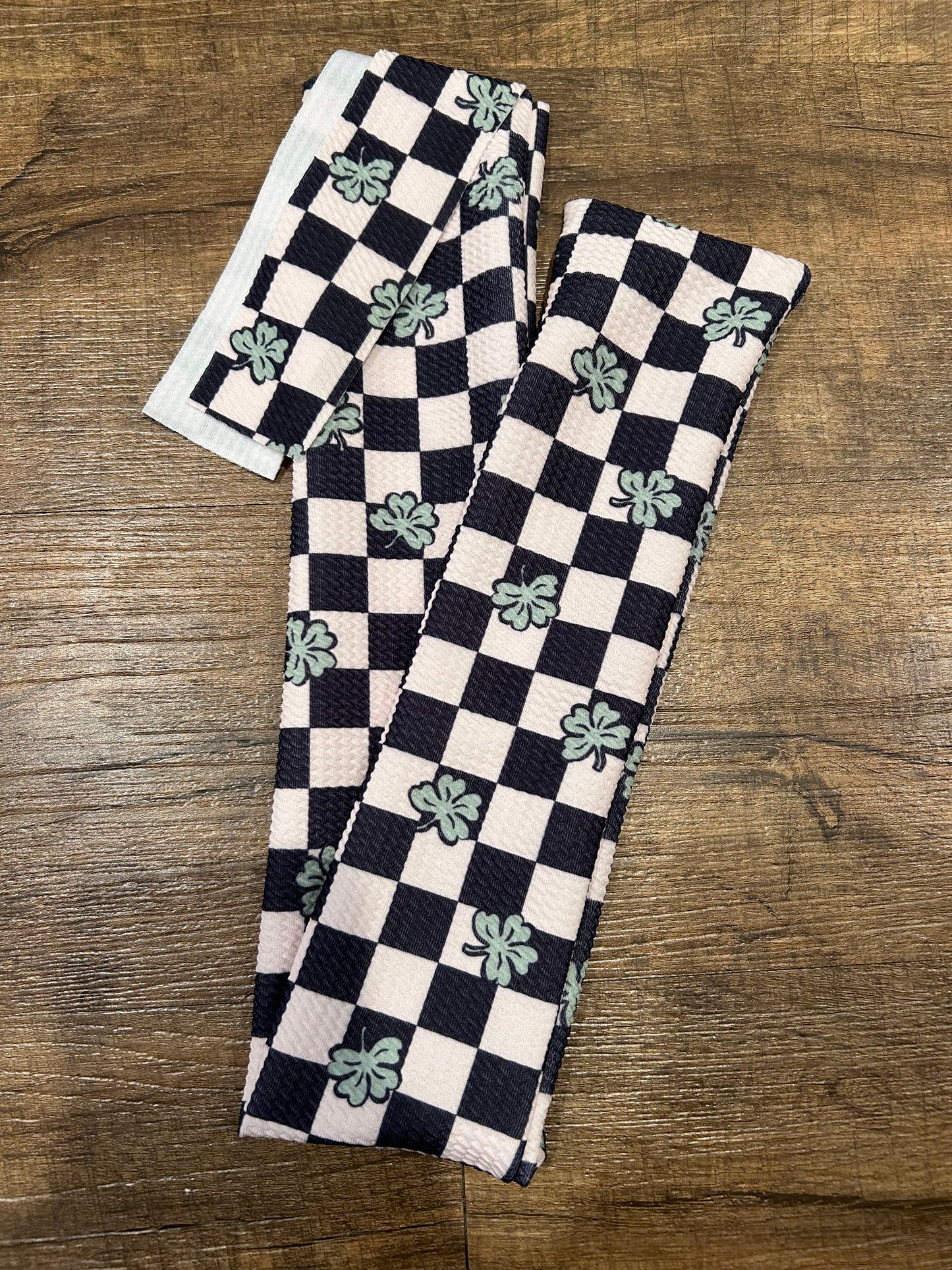 Shamrock Checker Tail Bag